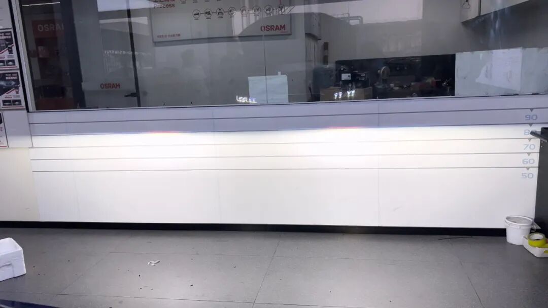 捷豹F-PACE车灯升级马瑞利双直射矩阵透镜