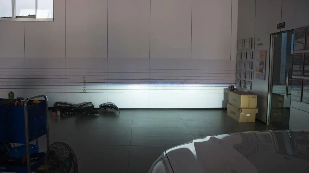 沃尔沃XC60车灯升级6组马瑞利矩阵透镜 6近光12远光