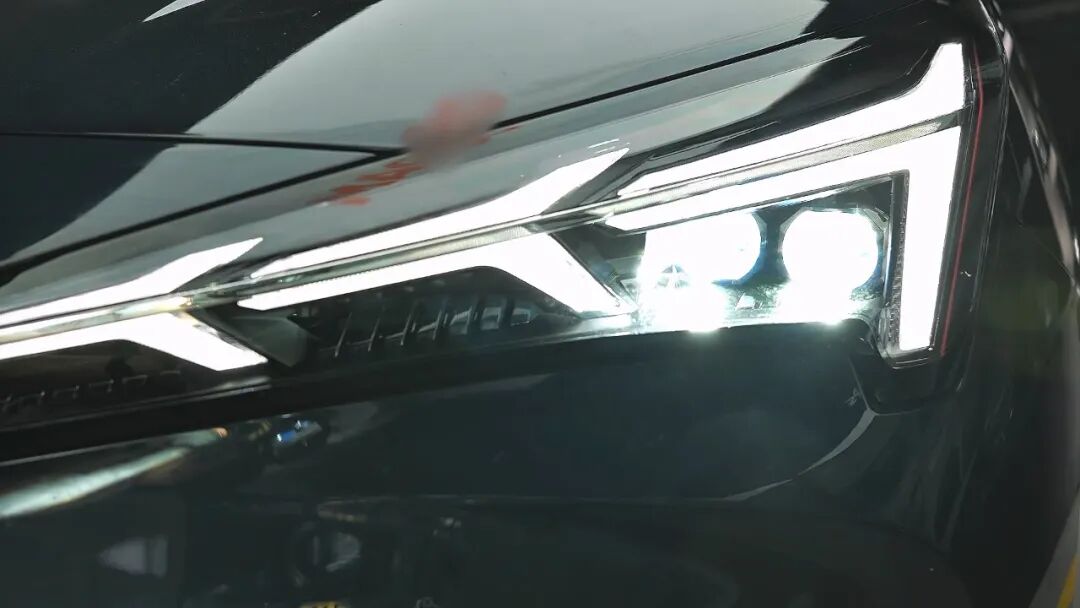 极狐T5车灯升级2组马瑞利矩阵透镜 4近光4远光