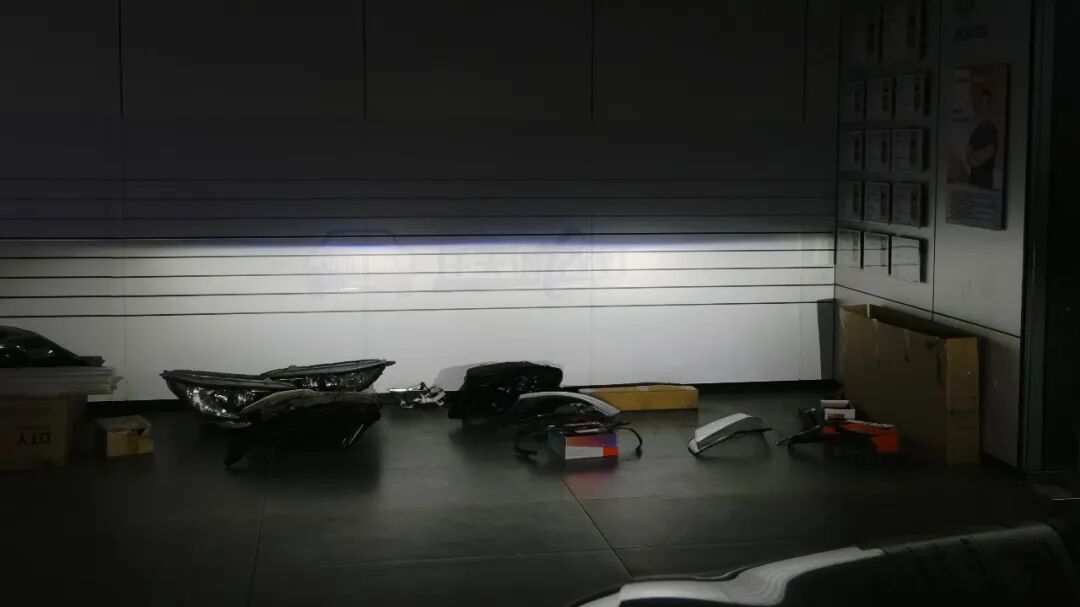 比亚迪元PLUS车灯升级马瑞利至尊5复眼LED透镜