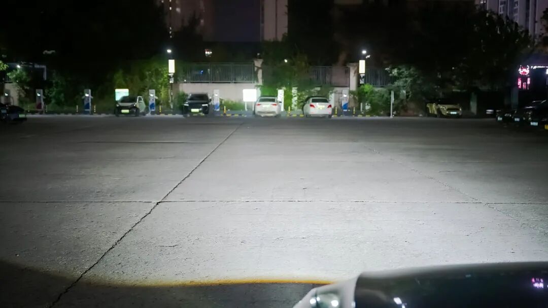 大众迈腾转向灯位升级马瑞利双直射矩阵透镜改后升级灯光效果
